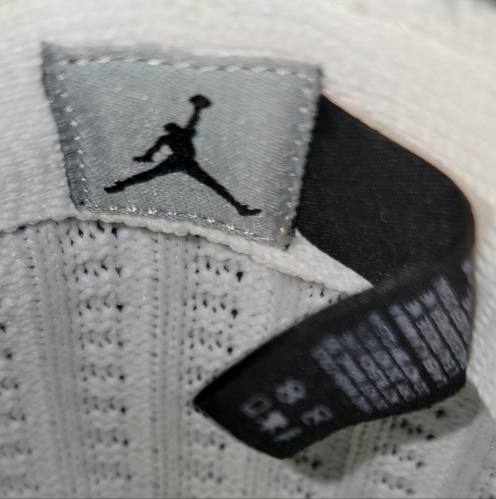 Jordan White Knit Cap - Picture 4 of 5